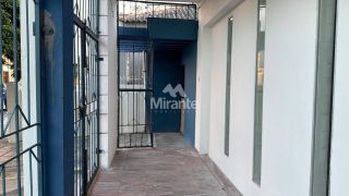 Casa Comercial Para Alugar no bairro Centro em Feira De Santana
