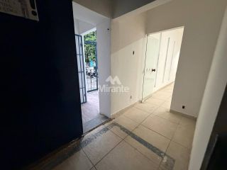 Casa Comercial Para Alugar no bairro Centro em Feira De Santana