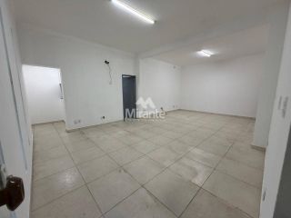 Casa Comercial Para Alugar no bairro Centro em Feira De Santana
