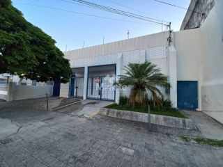 Casa Comercial Para Alugar no bairro Centro em Feira De Santana