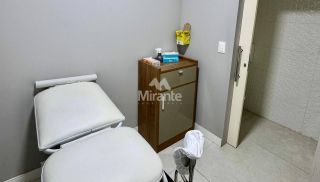 Prédio / Edifício Inteiro Comercial Para Alugar no bairro Parque Getúlio Vargas em Feira De Santana