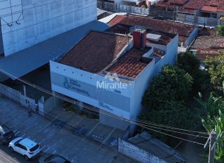 Prédio / Edifício Inteiro Comercial Para Alugar no bairro Parque Getúlio Vargas em Feira De Santana