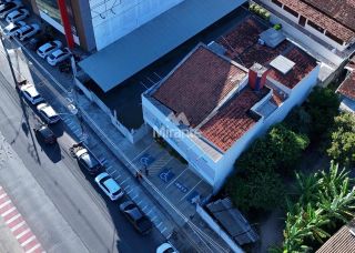 Prédio / Edifício Inteiro Comercial Para Alugar no bairro Parque Getúlio Vargas em Feira De Santana