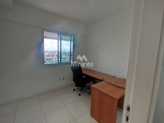 Apartamento Para Vender com 3 quartos sendo 1 suíte no bairro Santa Mônica em Feira De Santana