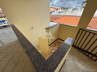 Casa Para Alugar com 3 quartos sendo 1 suíte no bairro Brasília em Feira De Santana