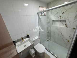 Casa de Condomínio Para Vender com 3 quartos sendo 1 suíte no bairro 35 BI em Feira De Santana
