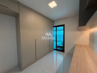 Apartamento Para Alugar com 3 quartos sendo 3 suítes no bairro Santa Mônica em Feira De Santana