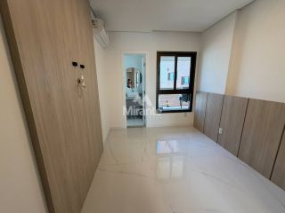 Apartamento Para Alugar com 3 quartos sendo 3 suítes no bairro Santa Mônica em Feira De Santana