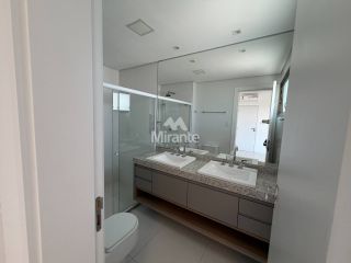 Apartamento Para Alugar com 3 quartos sendo 3 suítes no bairro Santa Mônica em Feira De Santana