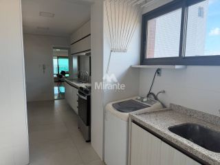 Apartamento Para Alugar com 3 quartos sendo 3 suítes no bairro Santa Mônica em Feira De Santana