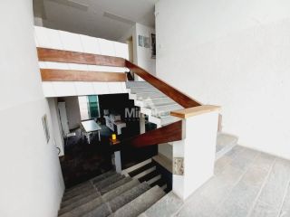 Casa Para Vender com 4 quartos em um terreno de 1.400m² no bairro Santa Mônica em Feira De Santana
