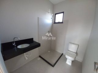Casa de Condomínio Para Vender com 3 quartos sendo 3 suítes no bairro Registro em Feira De Santana
