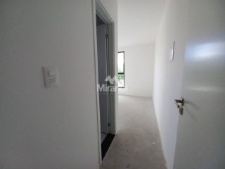 Casa de Condomínio Para Vender com 3 quartos sendo 3 suítes no bairro Registro em Feira De Santana