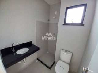 Casa de Condomínio Para Vender com 3 quartos sendo 3 suítes no bairro Registro em Feira De Santana