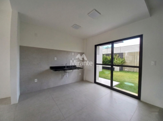 Casa de Condomínio Para Vender com 3 quartos sendo 3 suítes no bairro Registro em Feira De Santana