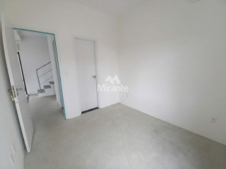 Casa de Condomínio Para Vender com 3 quartos sendo 3 suítes no bairro Registro em Feira De Santana