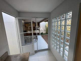 Casa de Condomínio Para Alugar com 2 quartos sendo 1 suíte no bairro Sim em Feira De Santana