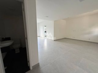 Casa de Condomínio Para Alugar com 3 quartos sendo 3 suítes no bairro Sim em Feira De Santana