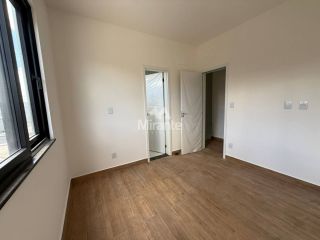 Casa de Condomínio Para Alugar com 3 quartos sendo 3 suítes no bairro Sim em Feira De Santana
