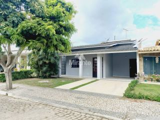 Casa de Condomínio Para Vender com 3 quartos sendo 1 suíte no bairro Santa Mônica em Feira De Santana