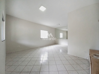 Casa de Condomínio Para Vender com 3 quartos sendo 1 suíte no bairro Santa Mônica em Feira De Santana