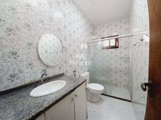 Casa de Condomínio Para Vender com 3 quartos sendo 1 suíte no bairro Santa Mônica em Feira De Santana