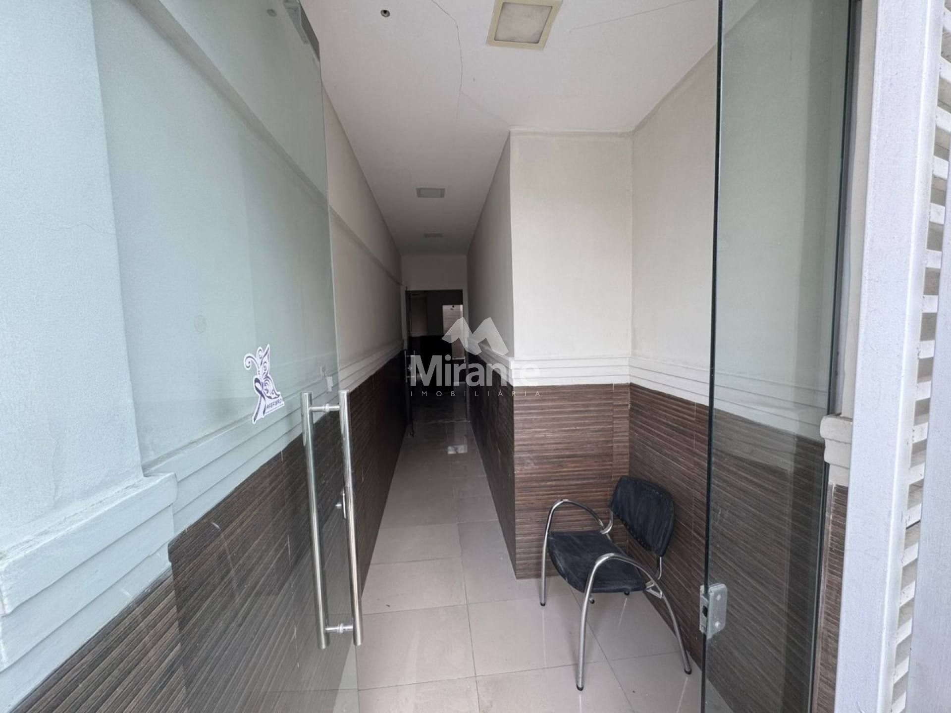 Sala Comercial Para Alugar no bairro Estação Nova em Feira De Santana