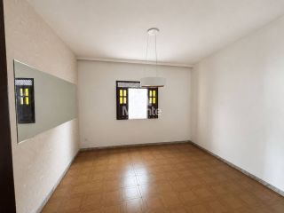Casa Para Vender com 3 quartos sendo 2 suítes no bairro Serraria Brasil em Feira De Santana
