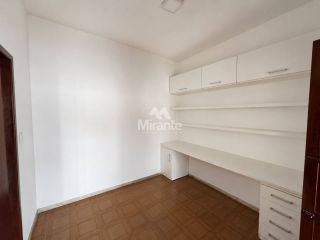 Casa Para Vender com 3 quartos sendo 2 suítes no bairro Serraria Brasil em Feira De Santana