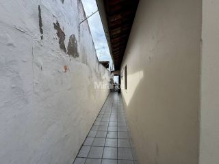 Casa Para Vender com 3 quartos sendo 2 suítes no bairro Serraria Brasil em Feira De Santana