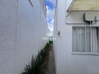 Casa de Condomínio Para Vender com 3 quartos sendo 1 suíte no bairro Registro em Feira De Santana