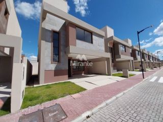Casa de Condomínio Para Vender com 3 quartos sendo 3 suítes no bairro Sim em Feira De Santana
