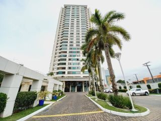 Apartamento Para Vender com 3 quartos sendo 3 suítes no bairro Santa Mônica em Feira De Santana