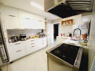 Apartamento Para Vender com 3 quartos sendo 3 suítes no bairro Santa Mônica em Feira De Santana
