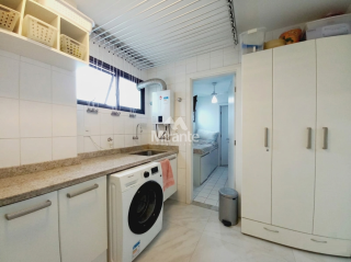 Apartamento Para Vender com 3 quartos sendo 3 suítes no bairro Santa Mônica em Feira De Santana