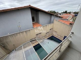 Casa de Condomínio Para Vender com 6 quartos sendo 3 suítes no bairro Parque Ipê em Feira De Santana