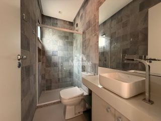 Casa de Condomínio Para Vender com 3 quartos  sendo 3 suítes no bairro Registro em Feira De Santana