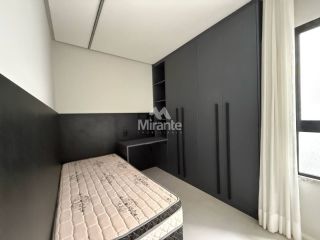 Casa de Condomínio Para Vender com 3 quartos  sendo 3 suítes no bairro Registro em Feira De Santana