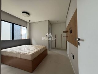 Casa de Condomínio Para Vender com 3 quartos  sendo 3 suítes no bairro Registro em Feira De Santana