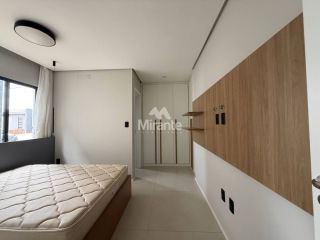 Casa de Condomínio Para Vender com 3 quartos  sendo 3 suítes no bairro Registro em Feira De Santana