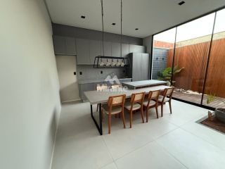 Casa de Condomínio Para Vender com 3 quartos  sendo 3 suítes no bairro Registro em Feira De Santana
