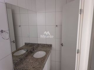 Casa de Condomínio Para Alugar com 3 quartos sendo 1 suíte no bairro Sim em Feira De Santana