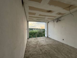 Casa de Condomínio Para Vender com 3 quartos sendo 3 suítes no bairro Novo Horizonte em Feira De Santana