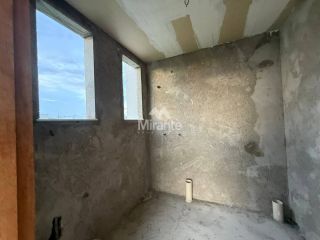 Casa de Condomínio Para Vender com 3 quartos sendo 3 suítes no bairro Novo Horizonte em Feira De Santana