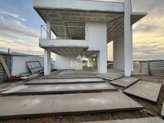 Casa de Condomínio Para Vender com 3 quartos sendo 3 suítes no bairro Novo Horizonte em Feira De Santana