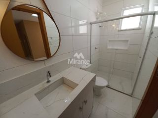 Casa de Condomínio Para Alugar, Mobiliada, com 3 quartos sendo 1 suíte no bairro Sim em Feira De Santana