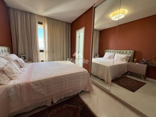 Apartamento Para Vender com 4 quartos sendo 4 suítes no bairro Santa Mônica em Feira De Santana