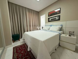 Apartamento Para Vender com 4 quartos sendo 4 suítes no bairro Santa Mônica em Feira De Santana