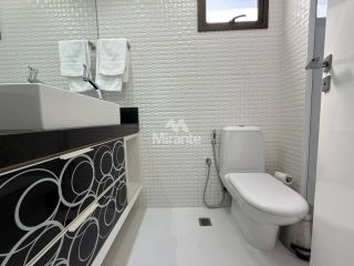 Apartamento Para Vender com 4 quartos sendo 4 suítes no bairro Santa Mônica em Feira De Santana