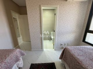 Apartamento Para Vender com 4 quartos sendo 4 suítes no bairro Santa Mônica em Feira De Santana